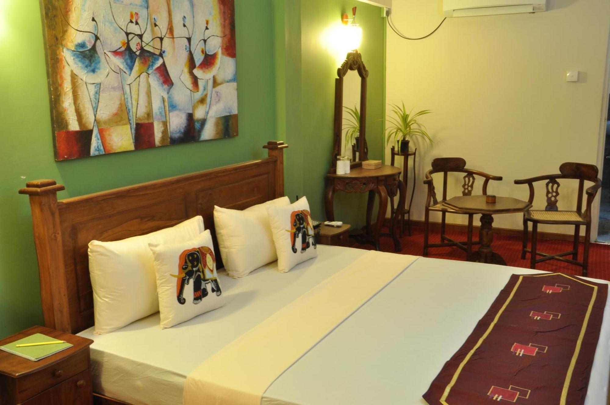 Hotel Tinaya Dambulla Quarto foto
