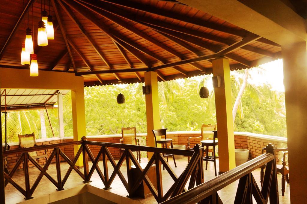 Hotel Tinaya Dambulla Exterior foto